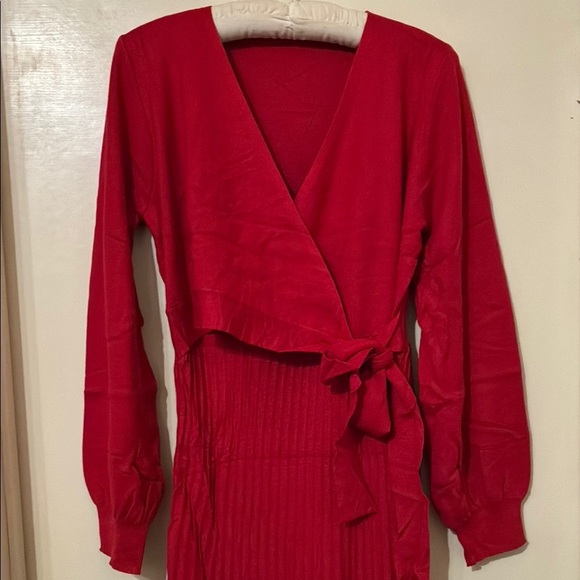 NWT Elegant Red Wrap Maternity Sweater Dress Large - Picture 3 of 6